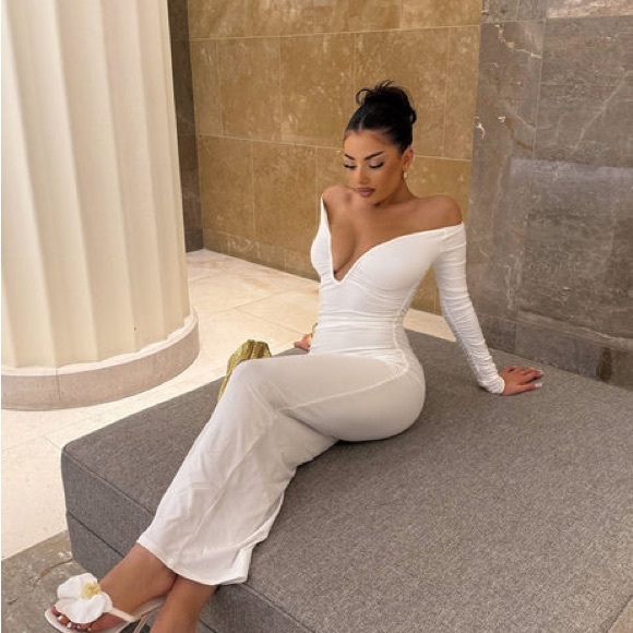 Fashion Nova Dresses & Skirts - New Fashion Nova Candice Plunge Neckline Maxi Dress - White Size Large